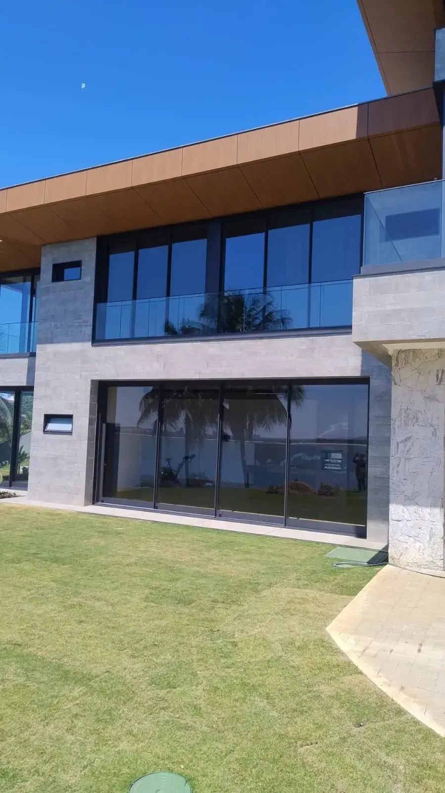 Insulfilm Vila Velha ES: tipos de películas, benefícios e como escolher a melhor opção para vidros