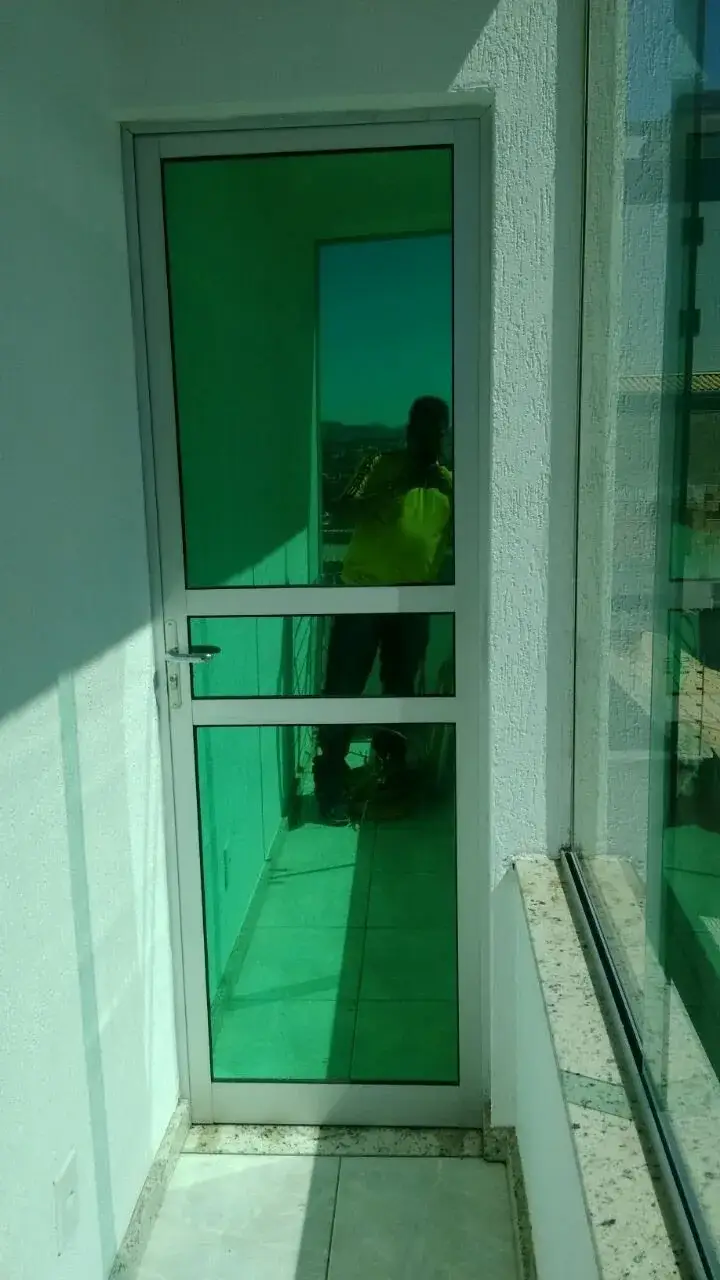 Película Espelhada Verde