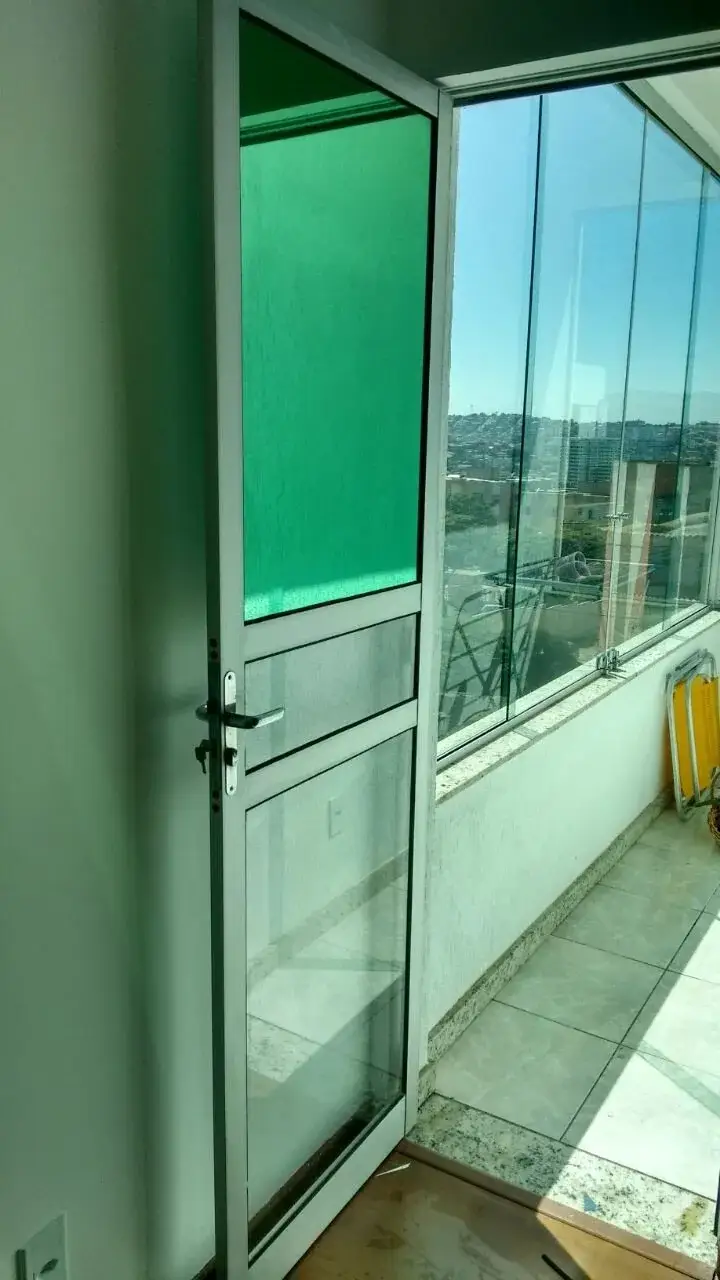 Película Espelhada Verde